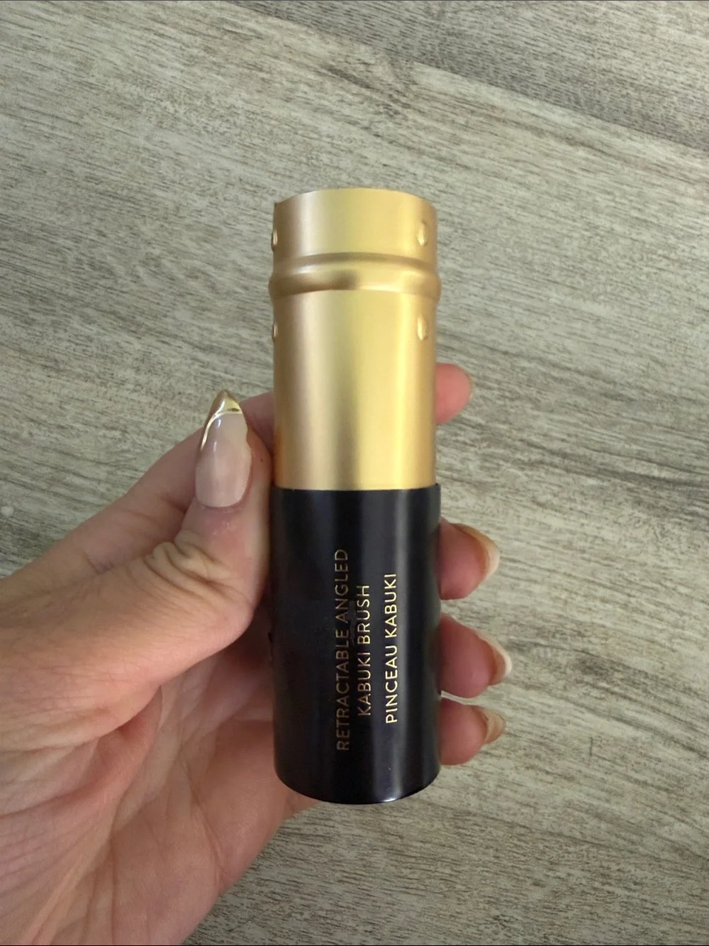 Laura Geller Black and Gold kabuki brush